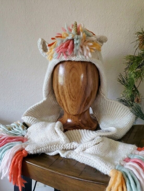 Cat & Jack Other - Cat & Jack Kids Unicorn Hood Scarf Knit Fringe Pockets Halloween Winter